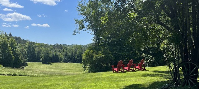 The Barn - A Gathering Place, 90 Acres Bordering Gatineau Park in Sainte-Cécile-de-Masham