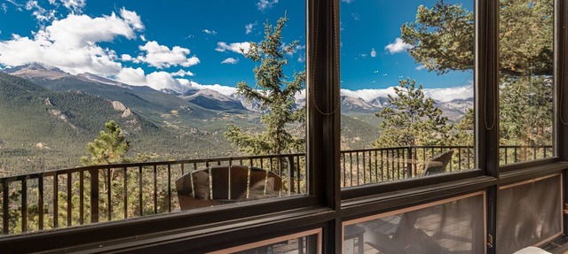 The Cedars Luxury At Windcliff 5 Bedroom Home by RedAwning in Estes Park