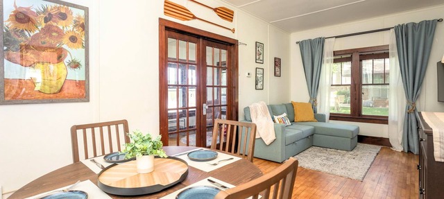 The Cowdry Cottage | Pet-Friendly | Canoe | Bikes in Alexandria