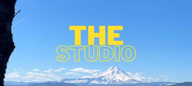 The Studio offers an ideal sanctuary for solo travelers or couples looking to rejuvenate and unwind in Underwood