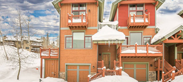 Three-Level Townhome with Stunning Mountain Views, Fireplace, Deck & Balcony in Winter Park