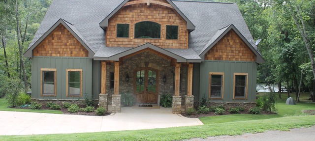 Toccoa River Dreams - Direct Riverfront Home - Very Private in Mineral Bluff