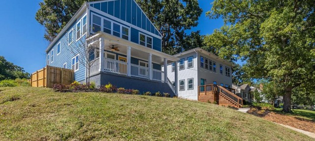Twin Homes - 8 Bedroom Retreat In Central ATL in Atlanta
