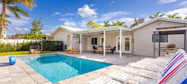 Ultimate Luxury 5BR Villa near Hollywood Beach in Hollywood