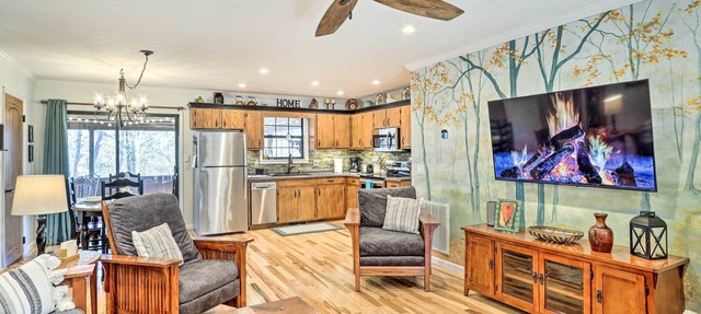 Unwind Fireside: Serene Murphy Escape w/Hot Tub! in Murphy