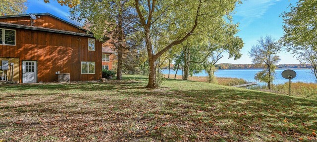 Up North Feel within 40 minutes of Minneapolis in Maple Plain