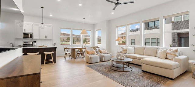 Villa #33 at Bloomington Country Club: Pool, Golf, Restaurant in St. George