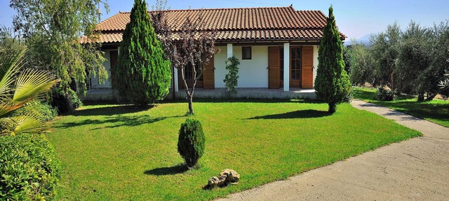 Villa in Adele with Pool & Olive Grove Views in Adèle