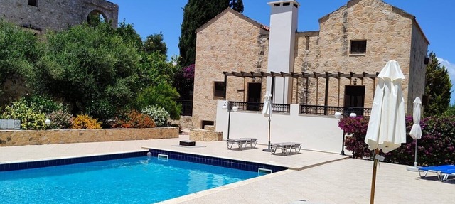 Villa 'Penelope - Luxury with A Soul' with Shared Pool, Wi-Fi and Air Conditioning in chania