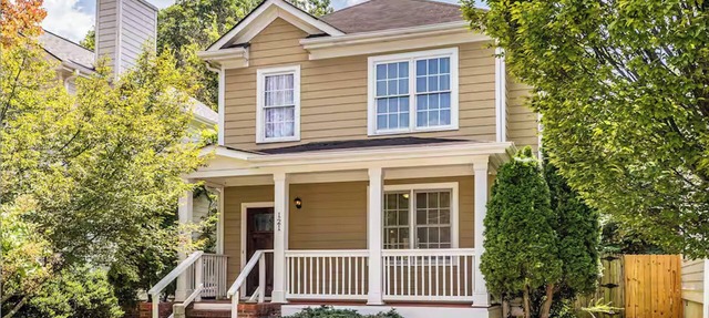 Walk to Beltline, Restaurants & Grant Park! King Primary Suite! in Atlanta