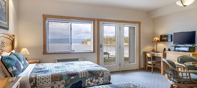 Waterfront Studio on Flathead Lake in Bigfork