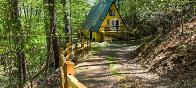 Whimsical A-Frame | Secluded Feel, Close to Town in Murphy