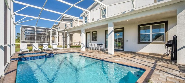 Wonderful home with movie room near Disney in Kissimmee