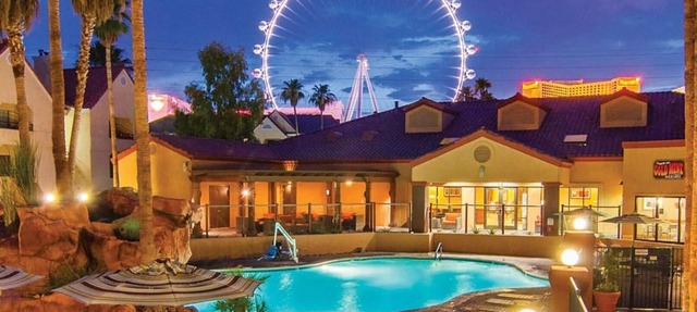 Your Vegas Oasis, Steps from the Strip! Holiday Inn Desert Club-Studio in Las Vegas