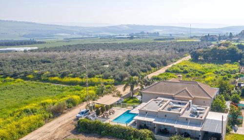 Zimmer BaSadot in Yavneʼel