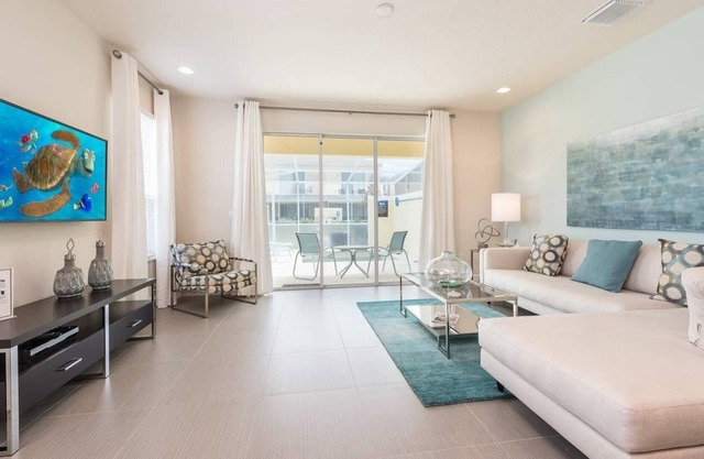 Charming home with a nice private pool near Disney in Clermont