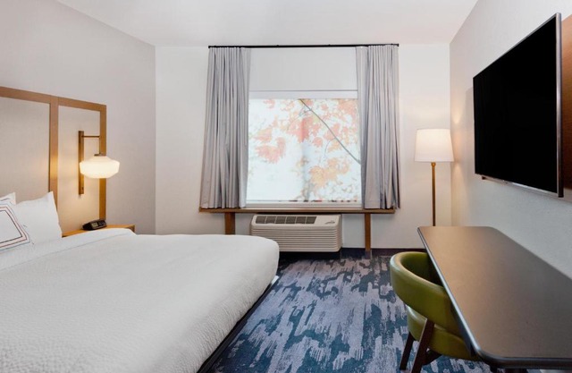 Fairfield Inn 
