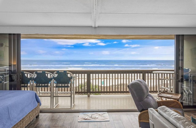 Gulf Shores 308 Third Floor Beachfront View 2 Bedroom 2 Bathroom Condo in Port Aransas