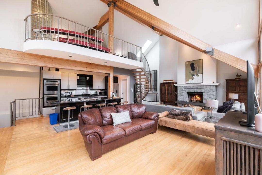 Blueberry Hill Ski Chalet | Nighthawk Lane by Outpost Whistler