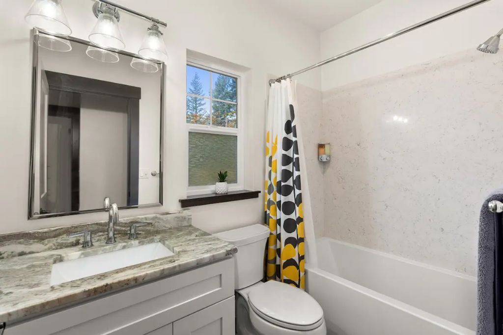 Photo of Bathroom in Packwood