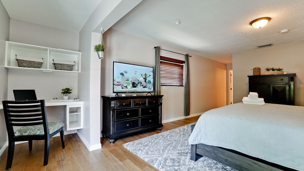 Photo of Bedroom in River District