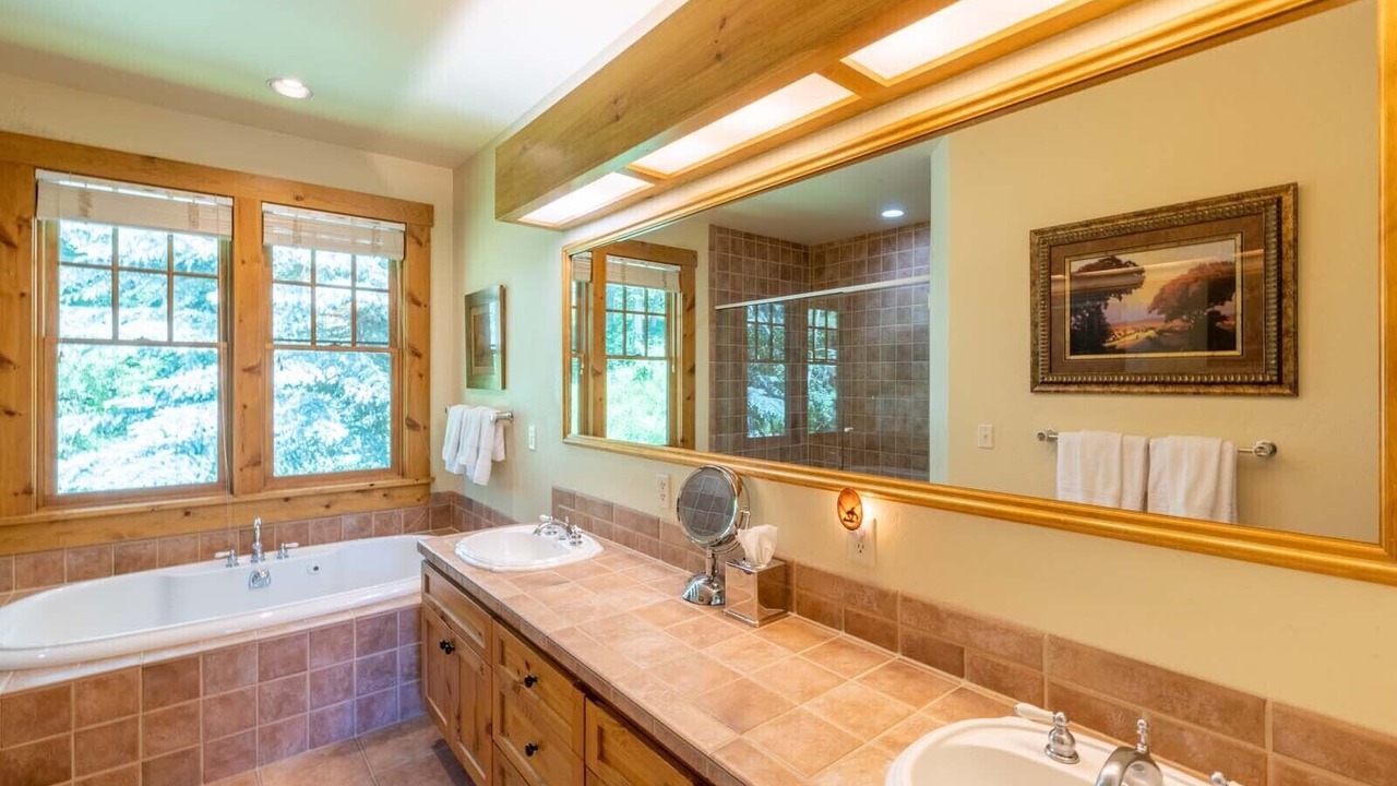 Photo of Bathroom in Granite Ridge
