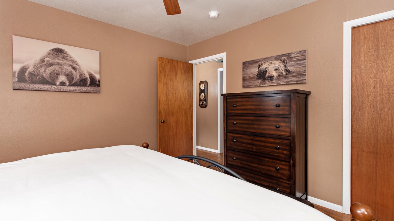 Photo of Bedroom in Glenwood Springs