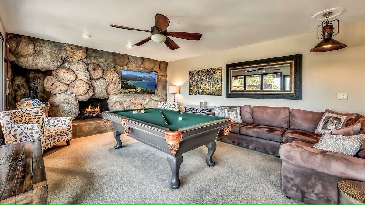 Photo of Livingroom in Tahoe Village