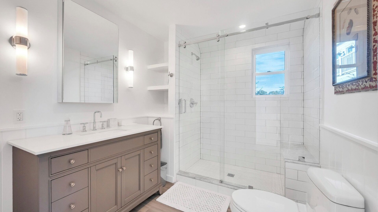 Photo of Bathroom in Shinnecock Hills