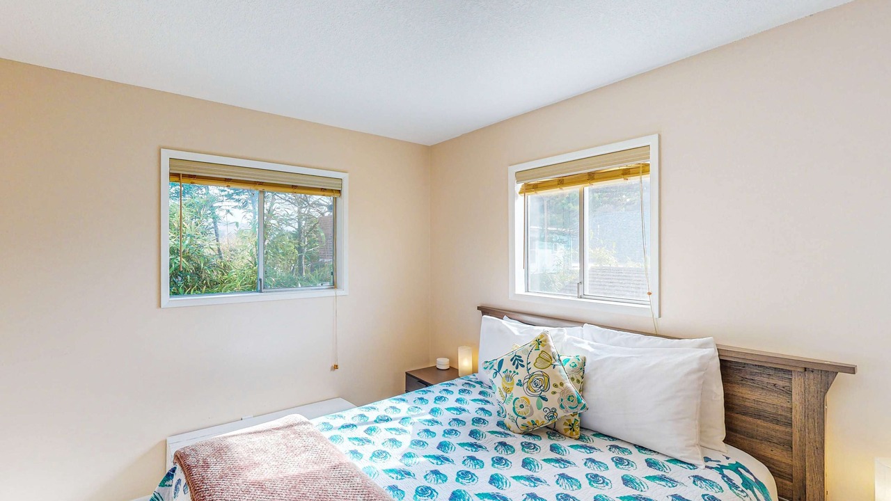 Photo of Bedroom in Agate Beach