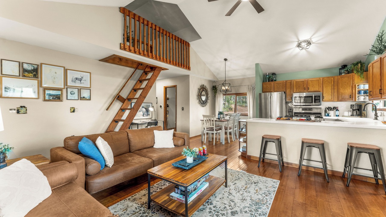 Photo of Livingroom in Cripple Creek