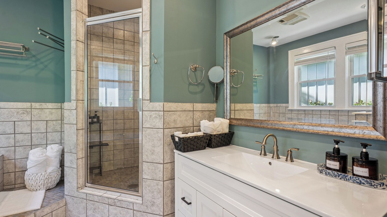 Photo of Bathroom in Midtown
