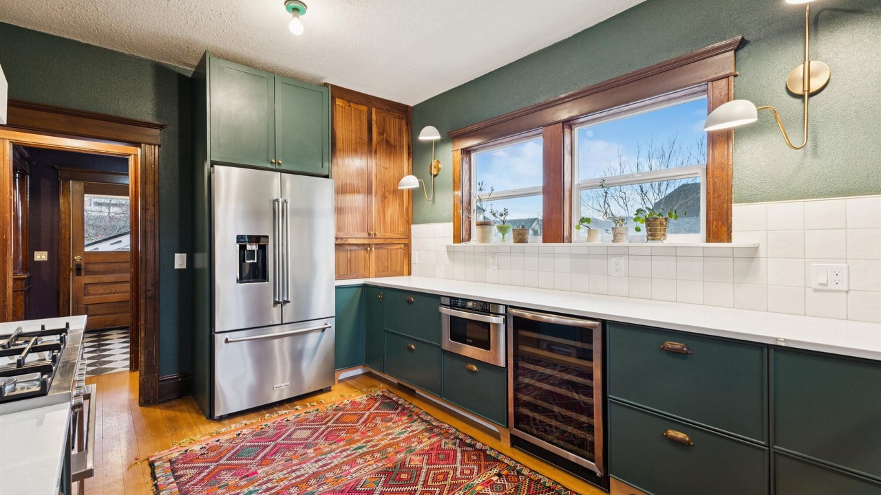 Photo of Kitchen in Mississippi District