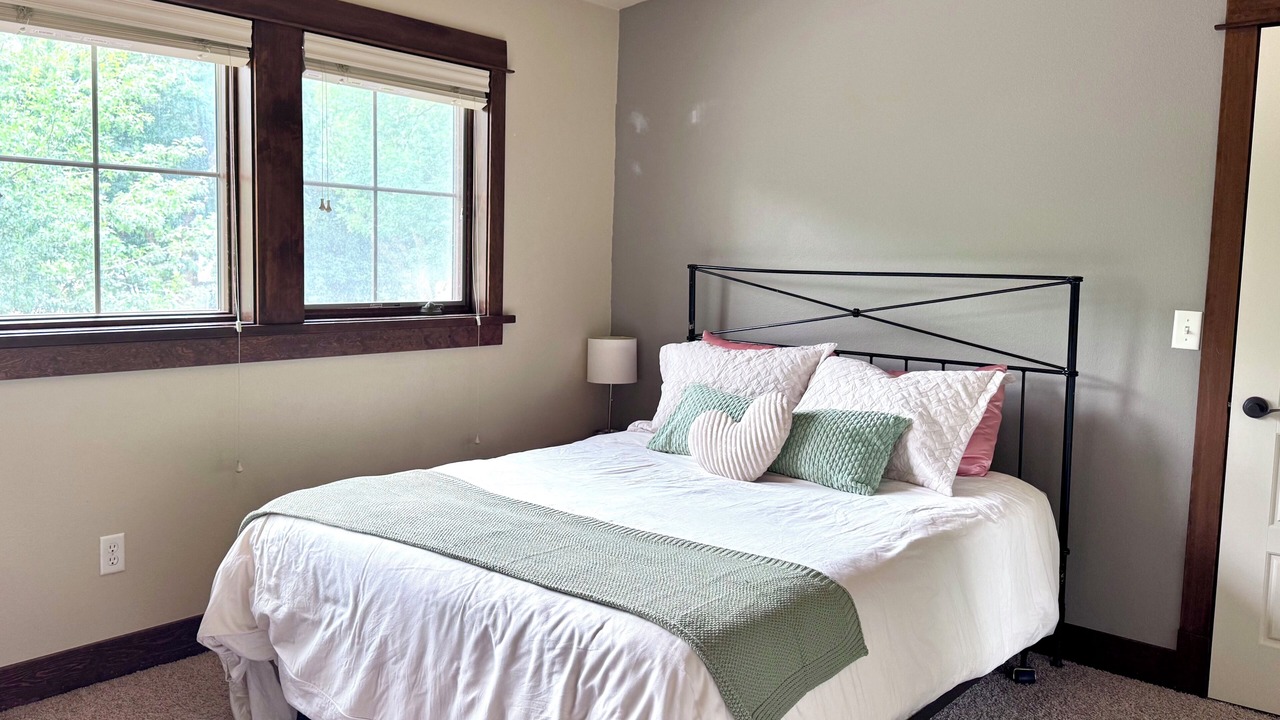 Photo of Bedroom in Old Town West