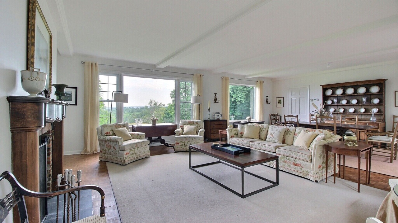 Photo of Livingroom in Hatley