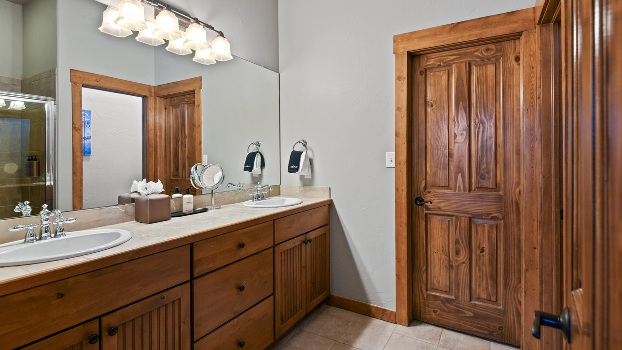 Photo of Bathroom in Bear Crossing