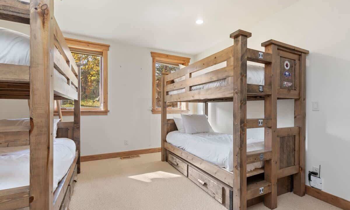 Photo of Bedroom in Granite Ridge