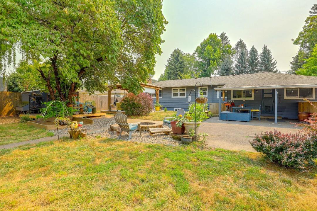 Photo of Others in Troutdale