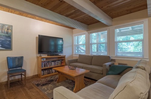 Government Camp Condo | Summer special, stay before 9/21/26 get third night free !
