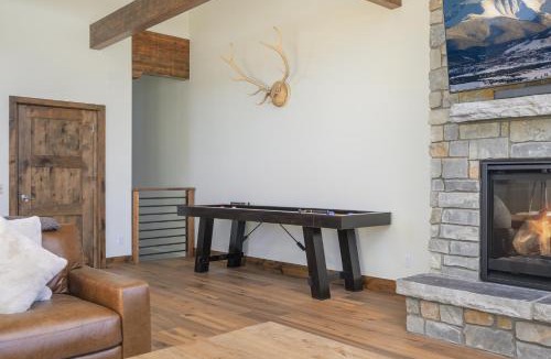 Winter Park House | Mountain Villa 502 Next To WP Resort I Private Hot Tub I Great Views I Activity Program