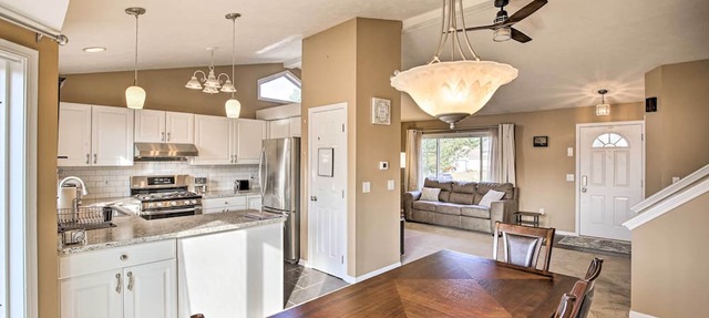 Family-Friendly Kentwood Home ~ 11 Mi to Dtwn in Kentwood