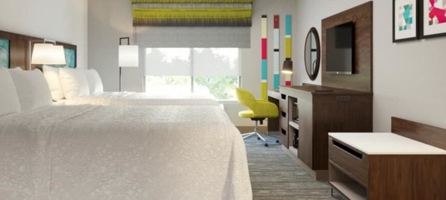 Rare Find! 2 Classy Units, FREE Parking, Minutes to Portland's Children Museum in Tigard