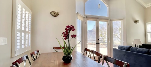 Malibu's Private Retreat +Dogs in Malibu