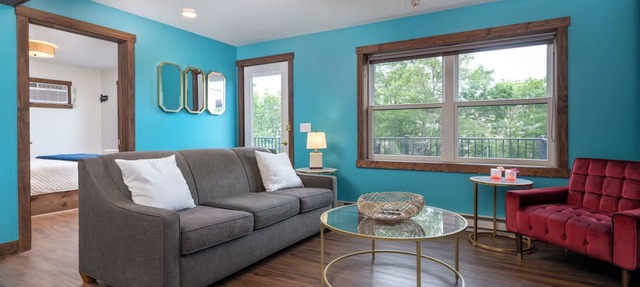 Walk Downtown | Rooftop Patio | Game Room in Prescott