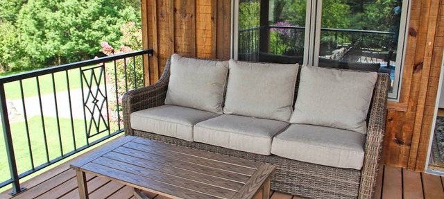 PRIVATE POOL! STUNNING VIEWS! PREMIER Family Lodge on 50 acres in the Smokies! in Townsend