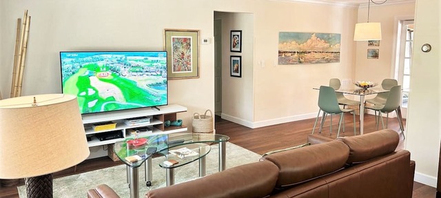 Guests Love this 5 Star Home & Location Walk DTWN, Trolley> Lido Beach, Pets OK! in Sarasota