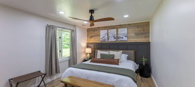 4 Bedroom Snowshoe Cabin: Hot Tub, Cold Plunge, Creek in Pocahontas County