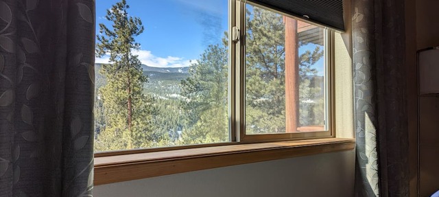 Breathtaking View: Relaxing Rocky Mountain Getaway in Bailey