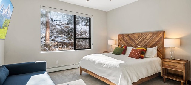 Ski In Out Loft 103 I Hot Tub I Gym I Great Views I Heated Garage I Discounted Attractions in Winter Park