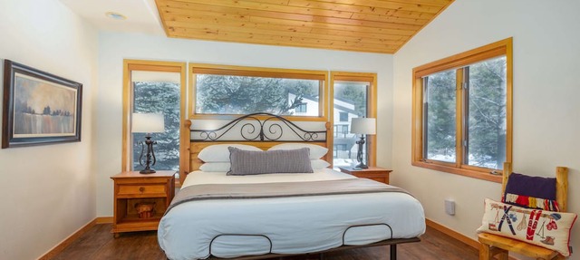 ☼ Ski Resort Views From Deck | Slopeside 202 | Private Hot Tub in Winter Park
